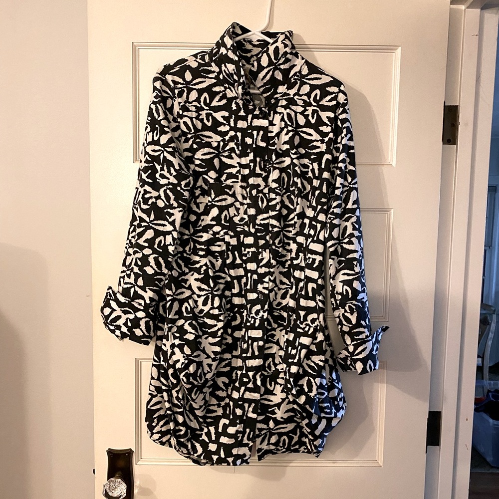 Stylish and versatile long coat